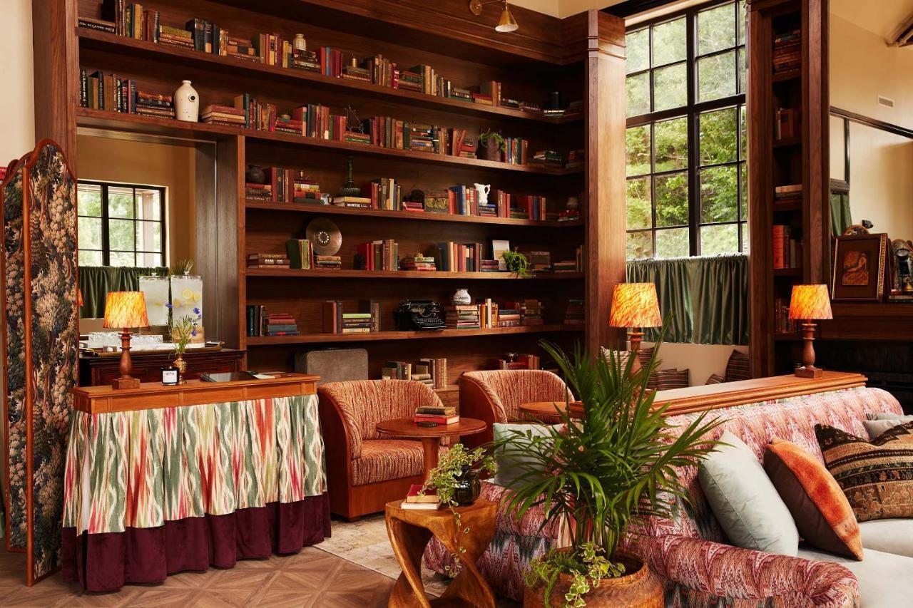 Berkshires Untold Hotel Lenox Exterior foto