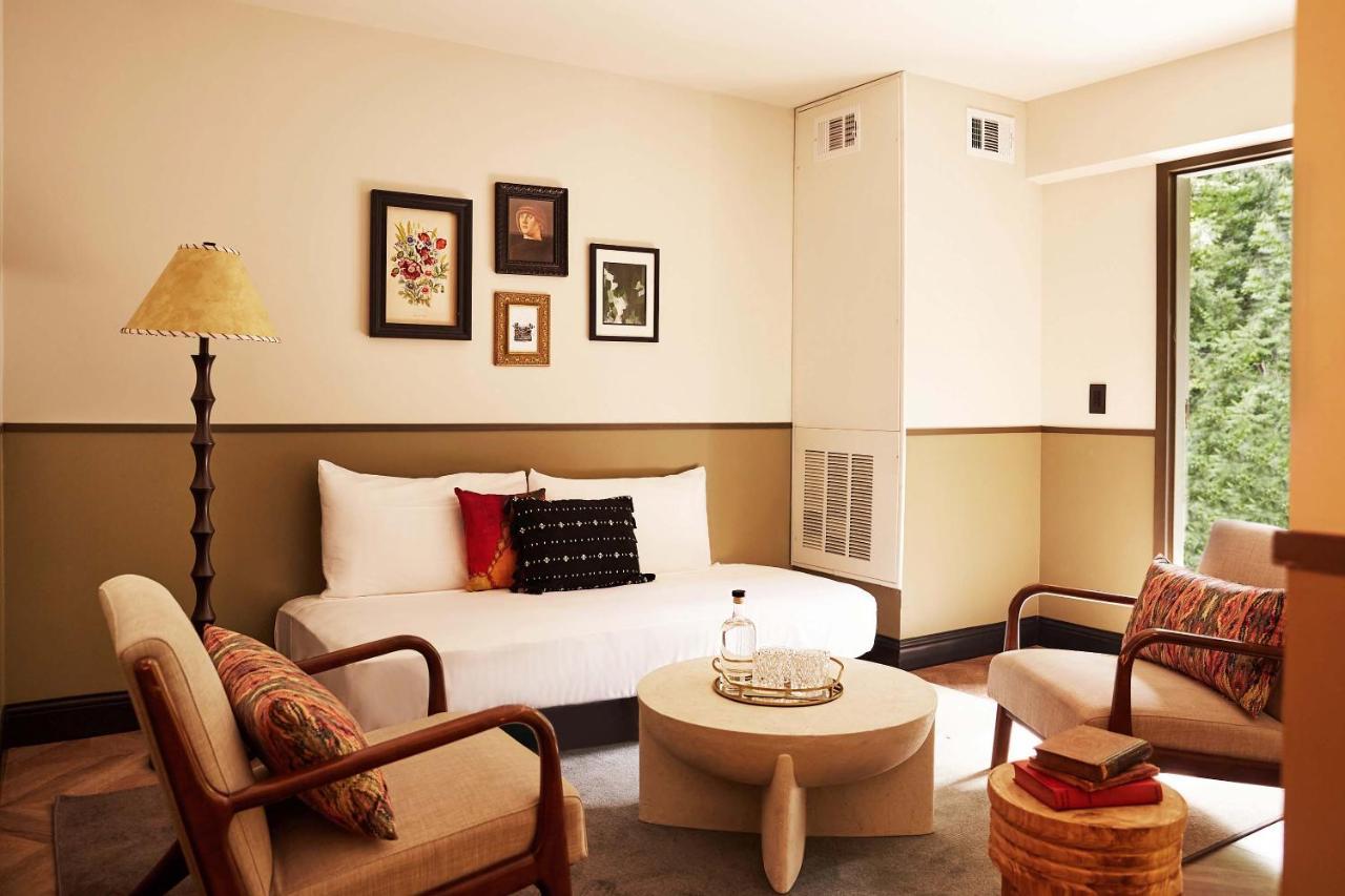 Berkshires Untold Hotel Lenox Exterior foto