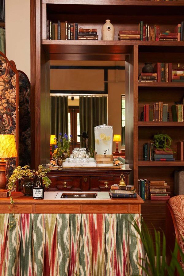 Berkshires Untold Hotel Lenox Exterior foto